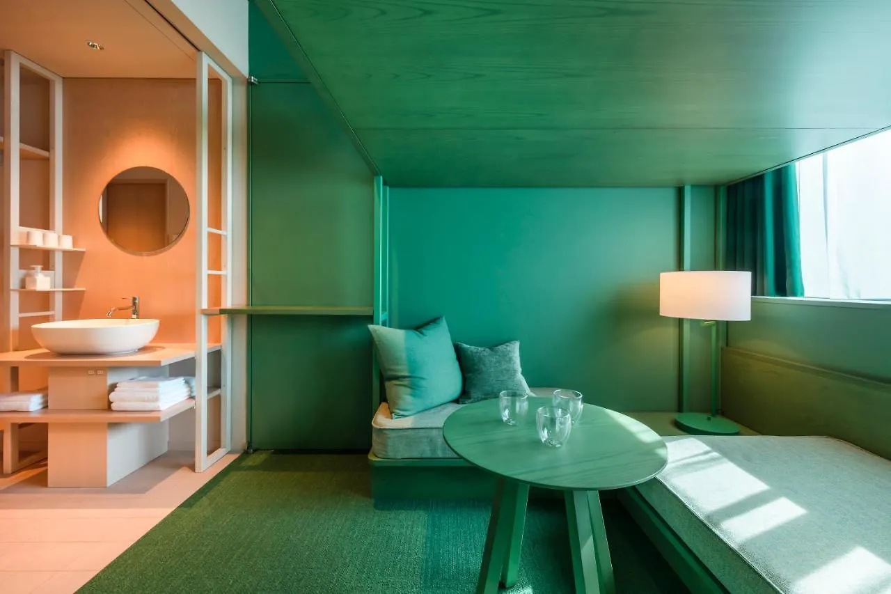 Toggle Hotel Suidobashi Tokyo Japan