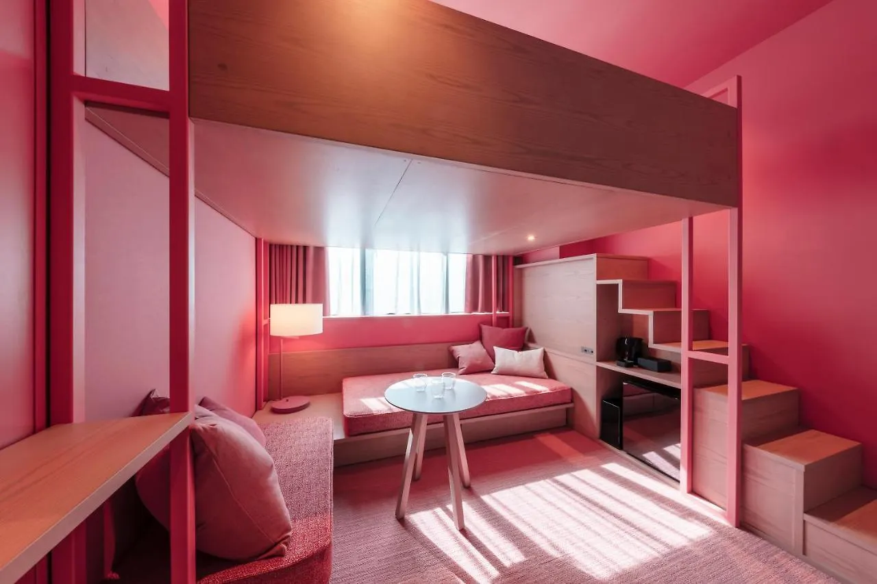 Toggle Hotel Suidobashi Tōkyō 4*,